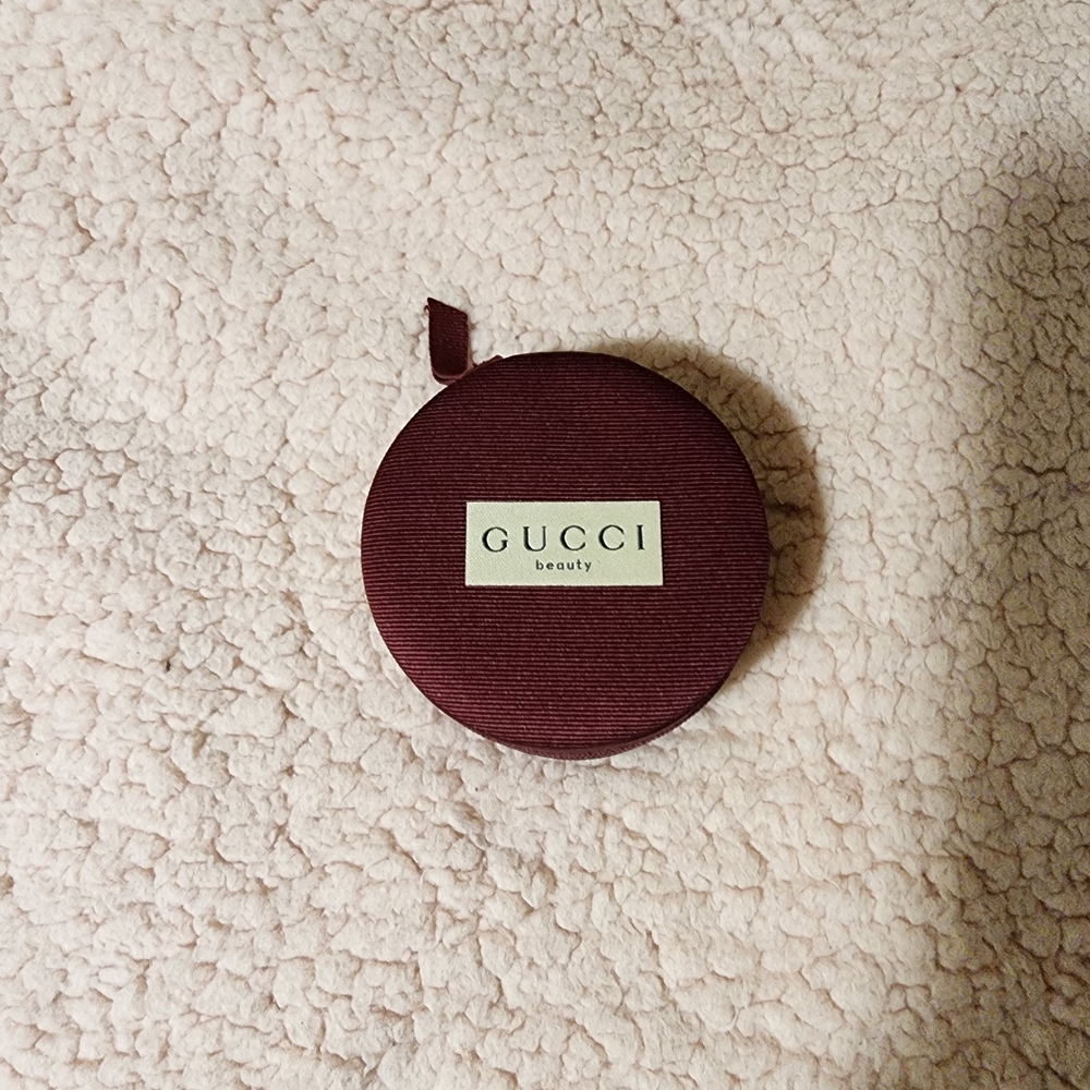 Gucci Beauty Burgundy Case